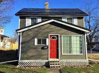 706 B Ave, Vinton, IA 52349