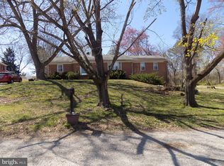 801 Marigold Rd, Glen Burnie, MD 21060