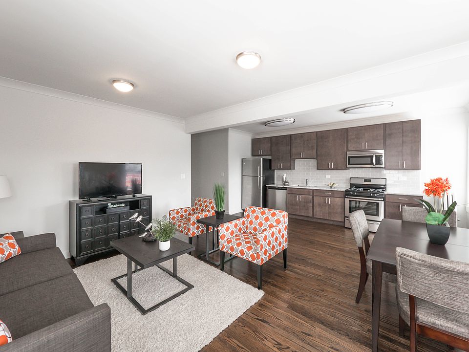 1st image of 5425 N Clark St #2134825