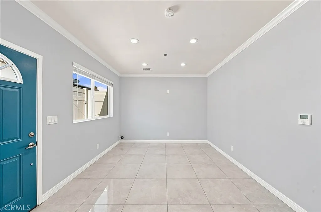 1 bed, 490 sqft, $2,000 — Photo 3
