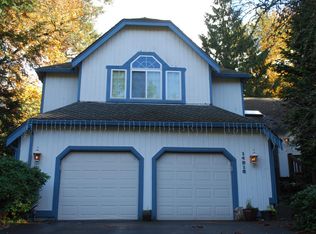 14216 NE 40th Pl, Bellevue, WA 98007
