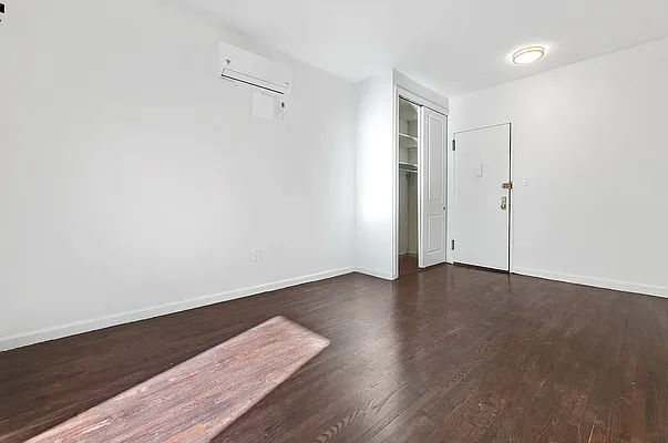 Rented by REAL New York | media 5