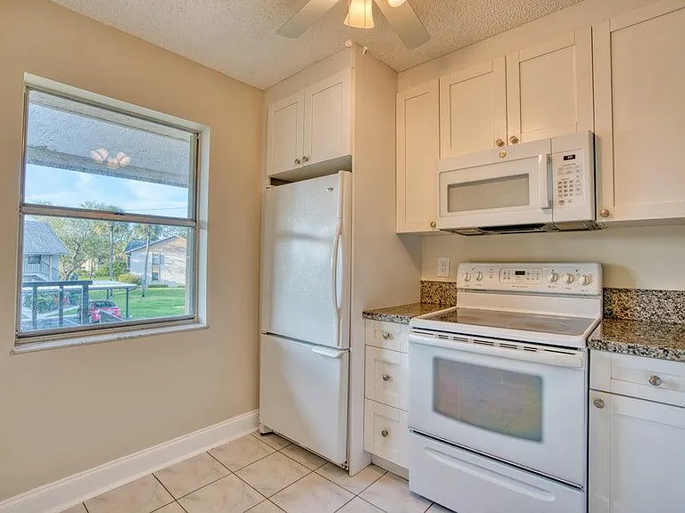 3151 SE Aster Ln #1306 — Photo 6