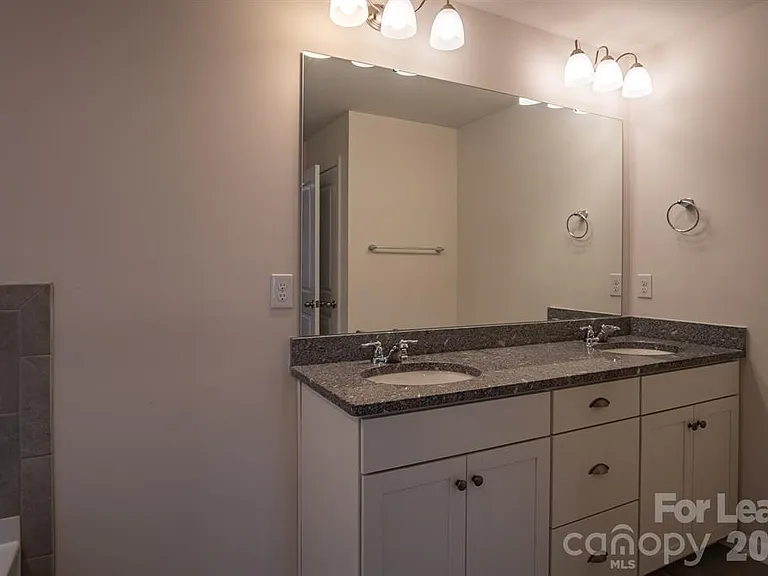 3042 Burnello Ct — Photo 33