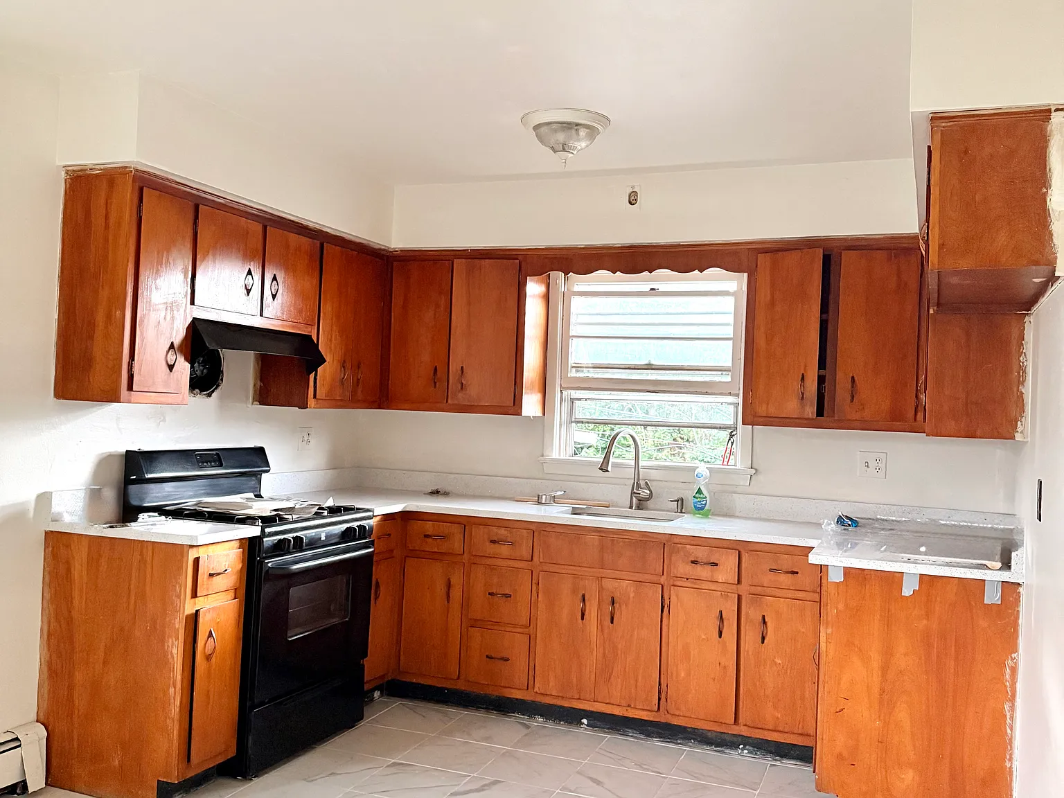 2 bed, $1,900 — Photo 3
