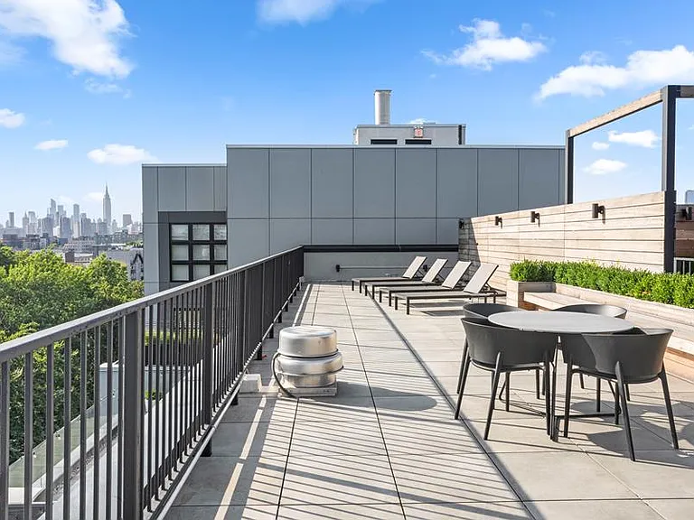 860 Lorimer St #3D — Photo 7