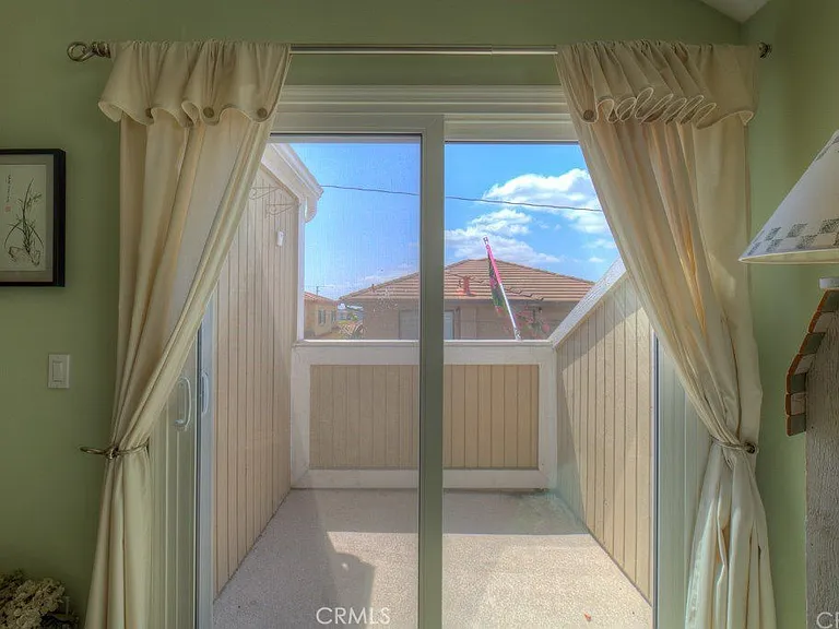 5568 Orange Ave — Photo 17