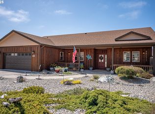 2686 Cedar Loop Dr, Bandon, OR 97411