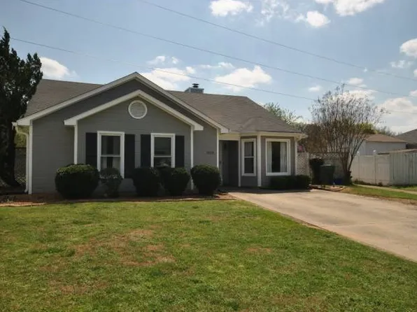 1020 Brisbane Ln SE, Huntsville, AL 35803