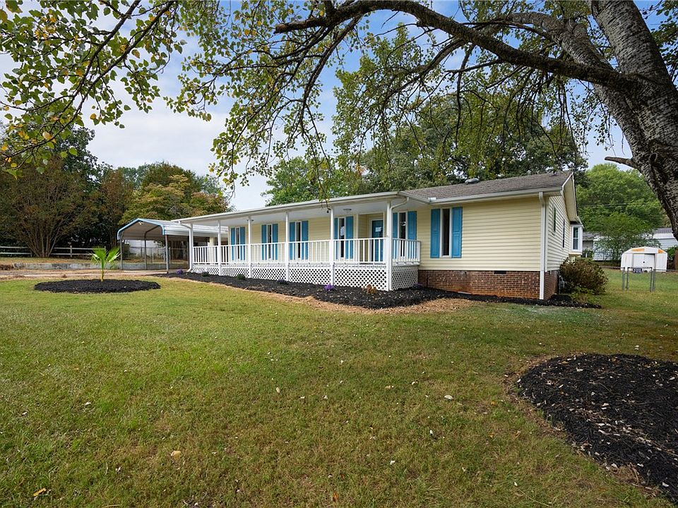 1st image of 418 Willow Dr