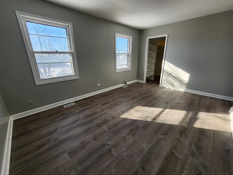 Second Floor: Spacious Master Bedroom, with two big windows! Fourth bedroom on the Second floor.
Second floor has 4 Bedrooms / 2 Full Bath
First floor has 2 Bedrooms / 1 Full Bath