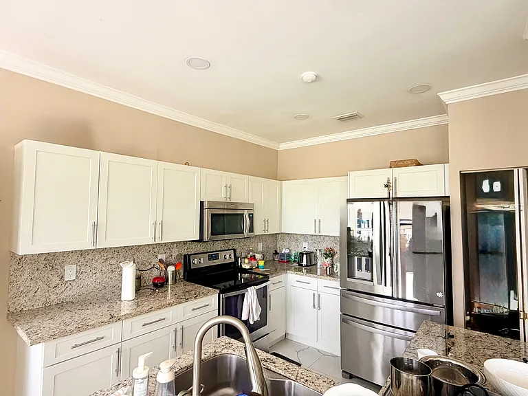 800 Stanton Dr — Photo 11
