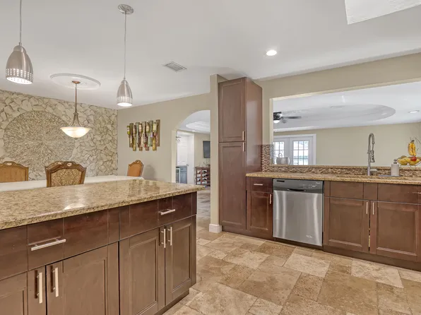 11920 41st Court N, Loxahatchee, FL 33411