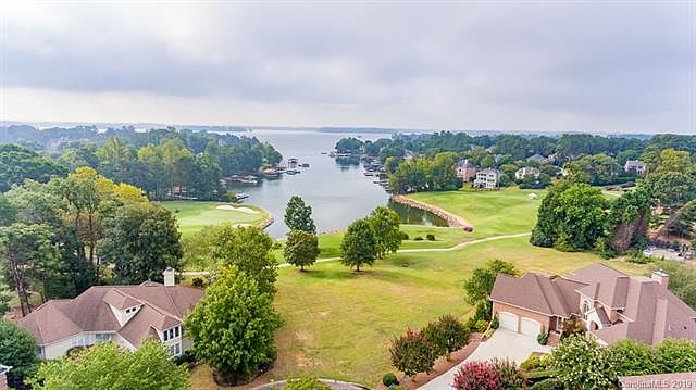 1st image of 17300 Cove View Ct