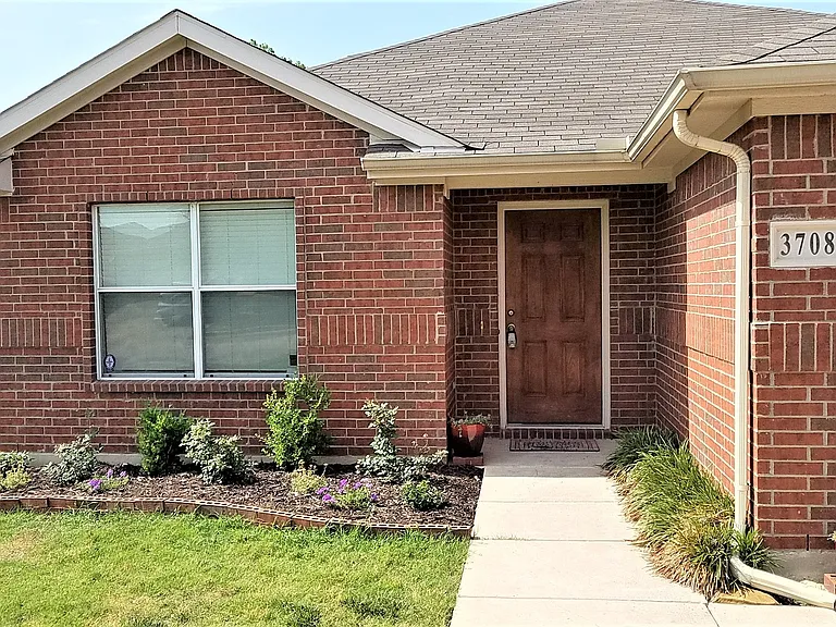 3708 Verde Dr — Photo 2