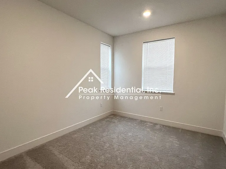 8349 Kyler Rd — Photo 24