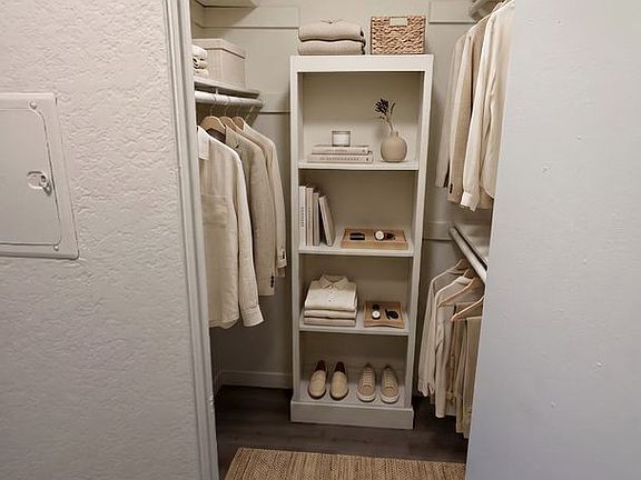 5th image of 11450 Calvert St APT 28
