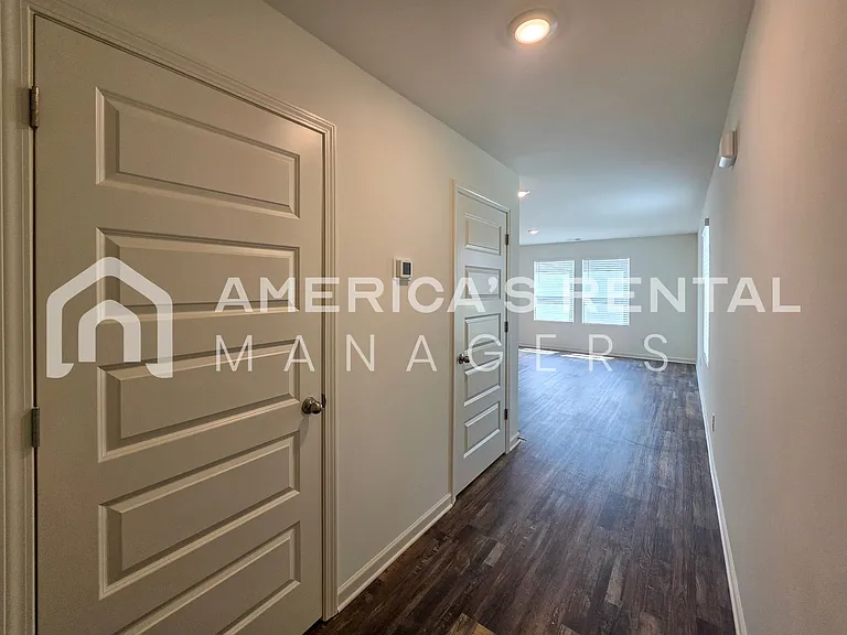 2132 Addison Way SW — Photo 7
