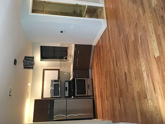 Rented by Sher Management | media 78