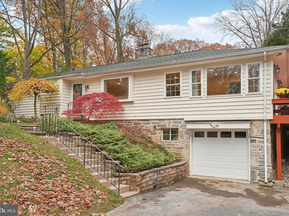 130 Devonwood Ln, Devon, PA 19333