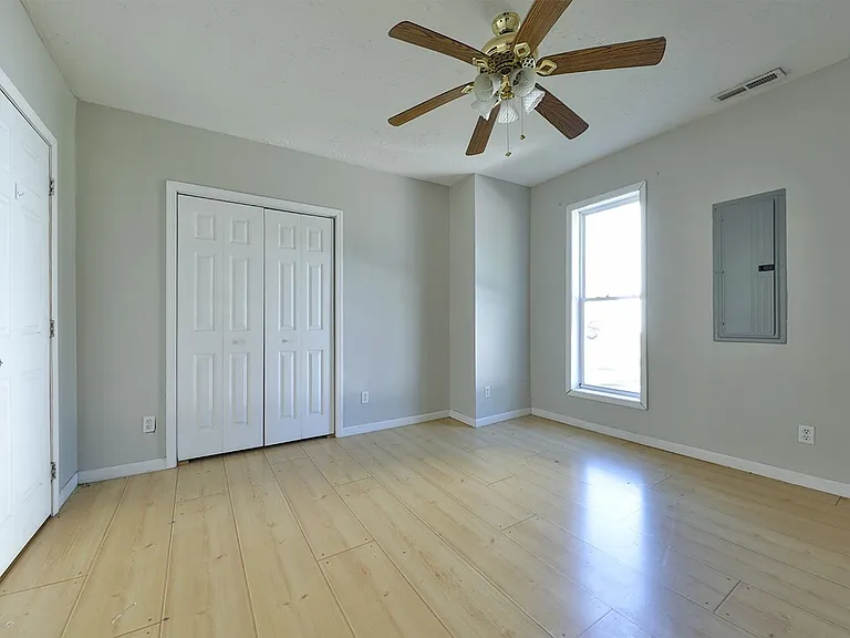 212 Church St — Photo 9