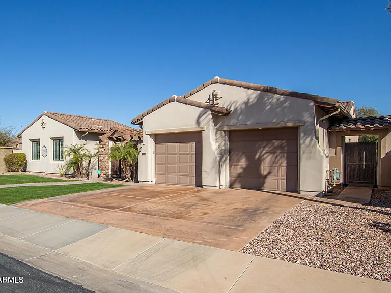 885 W Palo Brea Dr — Photo 4