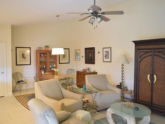 3rd image of 1228 NW Sun Terrace Cir APT D