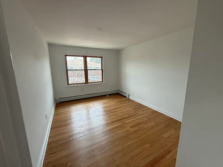 307 9th St #3A — Photo 17