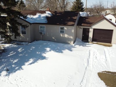 302 5th St N, New Town, ND, 58763