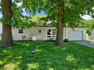 613 E Oak St, Mascoutah, IL
