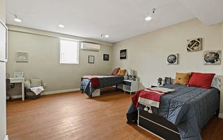 vhe-IMG_6233-min-320x202