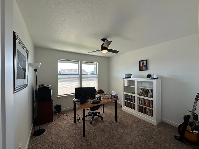 710 NE Rickenbacker Rd — Photo 20
