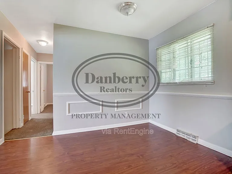 1115 Secor Rd — Photo 14