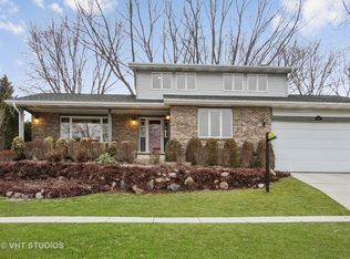 3426 W Skyway Dr, McHenry, IL 60050
