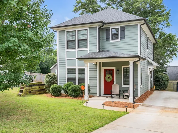 122 Oakland Dr, Greenville, SC 29607