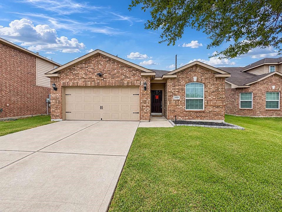 1st image of 2019 Heath Ridge Ln