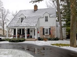 507 S 7th St, St Charles, IL 60174