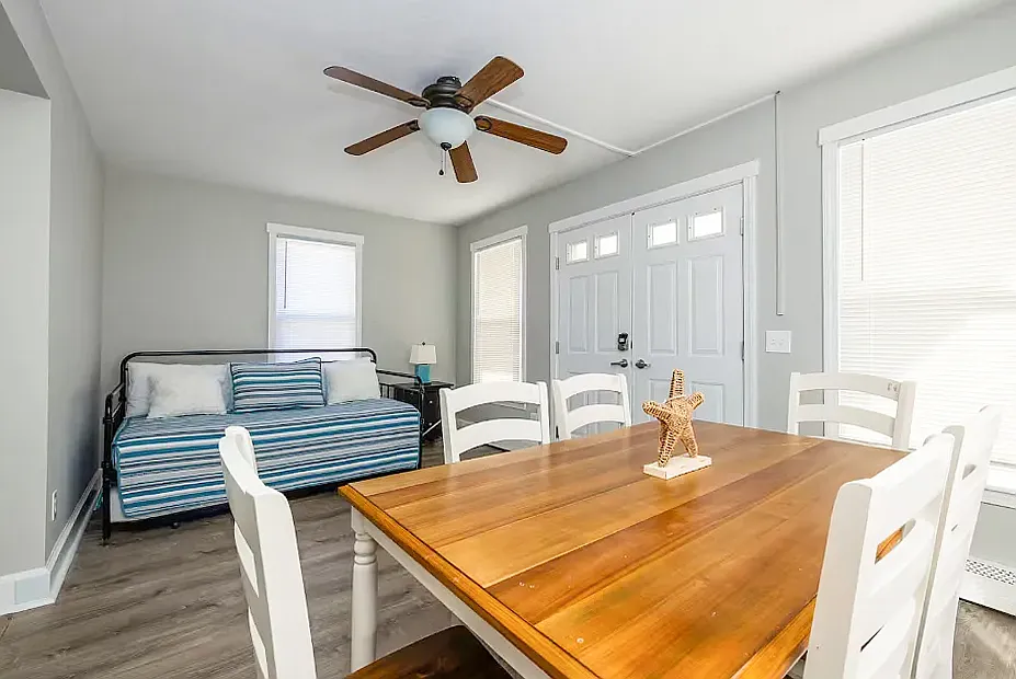 2 bed, 1007 sqft, $2,800 — Photo 3