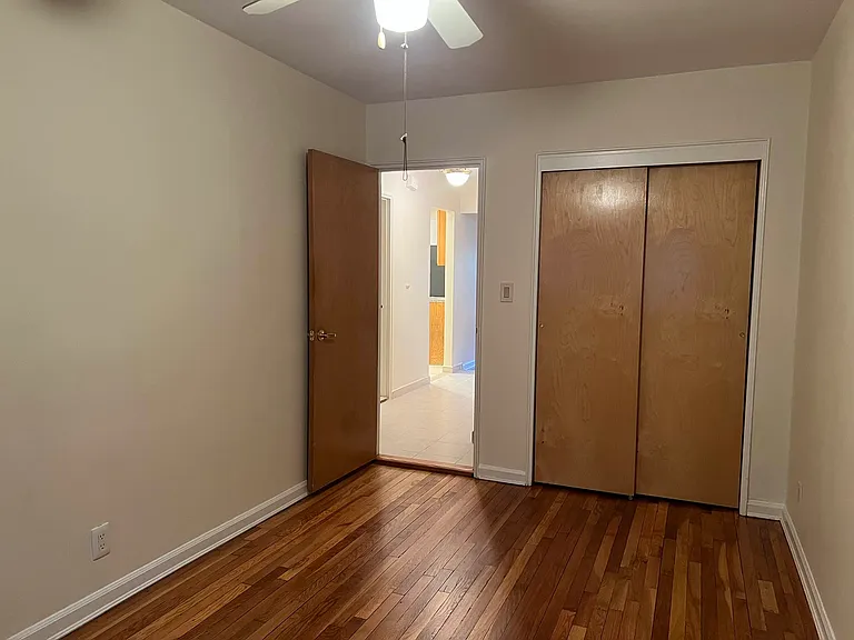 21-04 Hoyt Ave S #2 — Photo 17