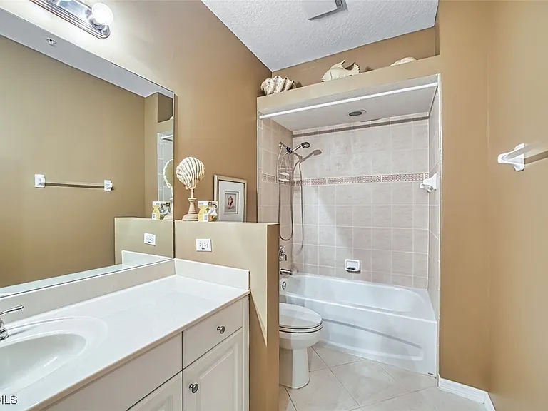 3211 Cottonwood Bnd #705 — Photo 25