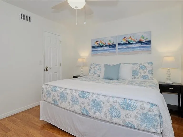 4531 Bay Beach Ln #133 — Photo 17