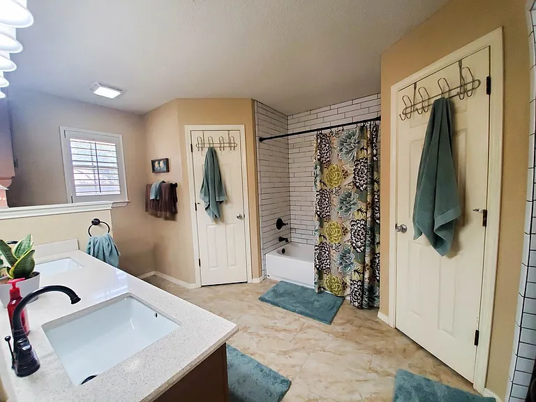 3306 Oakmont Dr — Photo 12
