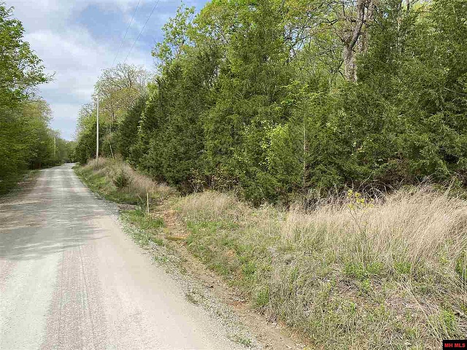 2nd image of Riverside Dr.