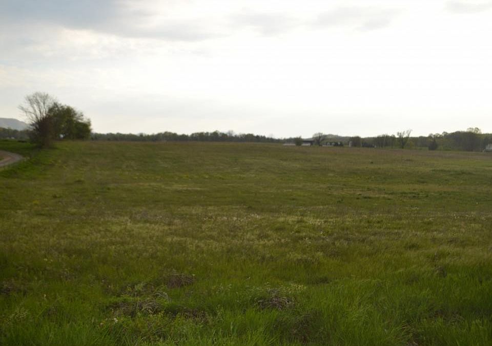 2nd image of 2 Forked Deer Rd