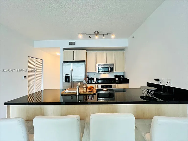 79 SW 12th St #1510 — Photo 20