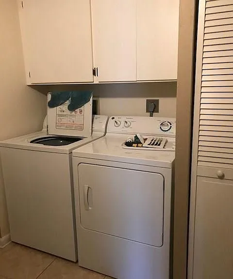 4230 Jack Frost Ct #5 — Photo 2