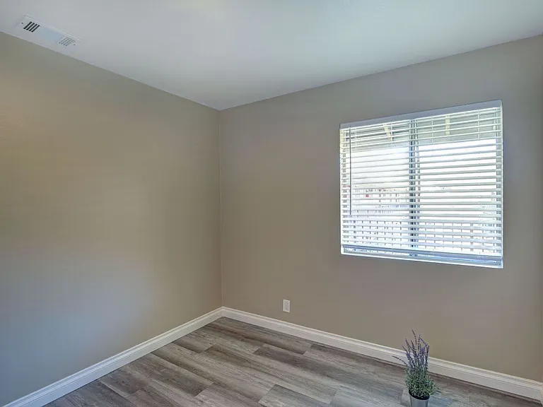 6830 Rosemead Blvd — Photo 18