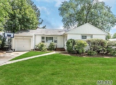 1st image of 12 Cathy Ct