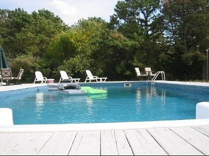 3rd image of 9 Laura Ct