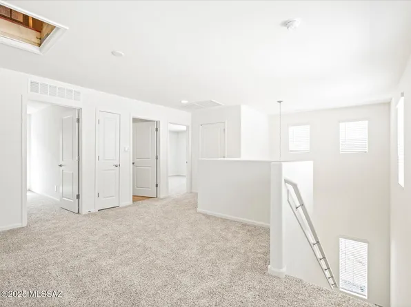 7287 S Gray Jay Dr, Tucson, AZ 85747